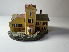 Hawthorne’s Wayside Retreat LeVan Studios 1992 Limited Edition Sculpture 2456A picture