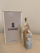 Llardro “Nativity” Figurine (Model #4585) NEW IN BOX Gloss Glaze Finish picture