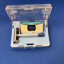 Vintage 1950’s Gillette Blue Tip Super Speed DE Safety Razor Case And Blade picture