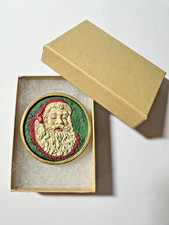 VTG House of Lloyd Santa Claus Cameo Brooch Pin 1998 with Gift Box picture