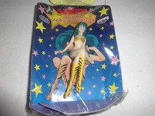 Urusei Yatsura Lum Chan Figure Vintage 1997 Banpresto Japan Sitting Desktop cute picture