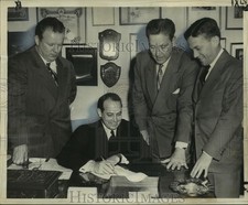 1950 Press Photo Commission Council members at staff meeting. - nob05565 picture