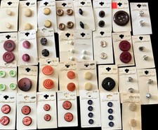 VTG Streamline 68 Buttons 31 Cards 60s–80s USA & Imported Italy Germany Lot picture