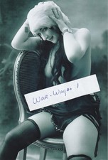 WW II - German  Photo -- -   German Ladies  From 30`s + 40`s picture