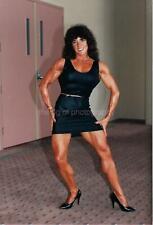 FEMALE BODYBUILDER 80's 90's FOUND PHOTO Color MUSCLE GIRL Original EN 21 57 U picture