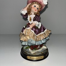 Vintage Figurine Sculpture Statue girl with pink flower hat (Montecelina). Rare picture