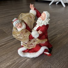 Vtg 2003 Santa Claus And Mrs Claus figurines Possible Dreams Figurine - No Box picture