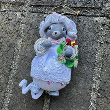 VTG 1983 Kurt S Adler Christmas Mouse Ornament Girl Lace Dress Nightcap Wreath picture