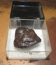 62 gm Aletai iron meteorite Rough uncut china xinjian armanty stand JAL picture