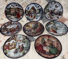Complete Set 8 Susan Wheeler Christmas Comes to Primrose Hill Collector Plates picture