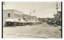 Iola Wisconsin Main Street Standard Postcard picture