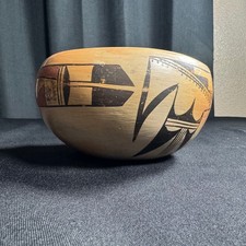 Vintage Native American Hopi-Tewa polychrome pottery bowl Nampeyo family 6.25