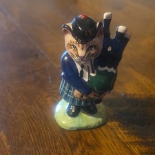 Vintage Loch Lomond Ceramics MACKATT Cat Scottish Clan Figurine #57998 picture