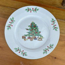 Noel Christmas Collector Plate Holly Pattern Ceramic Round 7.5in China picture