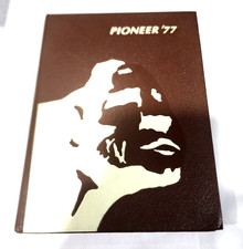 1977 University of Wisconsin-Platteville Yearbook Pioneer W Basketball Ephemera picture