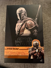 Hot Toys Star Wars The Mandalorian 1/6 Scale Collectible Figure picture