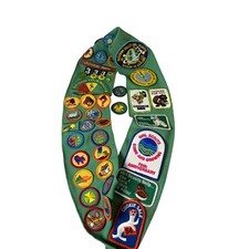 Vintage Girl Scouts Junior Sash Green with 1980s Patches Pins Troop 333 GSA picture