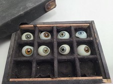 8 Vintage German Hand Blown Glass Prosthetic Human Eyes with Case, UV 365NM Glow picture