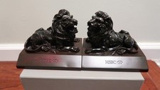 HSBC PAIR OF LION STATUE - SIZE: L15 X W11.5 X H13CM (PER LION) - RESIN MADE picture