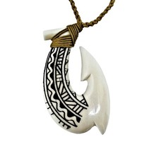 Hawaiian Jewelry Black Tattoo Buffalo Bone  Makau Fish Hook Maui Hawaii Necklace picture