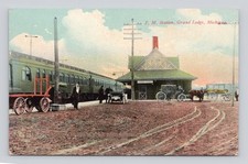 Postcard P.M. Station R.R. Depot Grand Ledge Michigan Horse & Buggy ~ Unposted picture