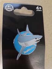 SeaWorld Pin Trading Shark Pin 2018 Core Animal Blue Circle Official picture