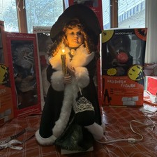 Animated Telco Christmas Doll Victorian Girl Lady 25