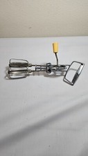 Vintage unbranded eggbeater picture