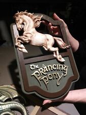 Inn of the Prancing Pony LOTR, Prancing Pony sign picture