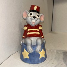 Vintage walt Disney world production pottery slipcast Timothy mouse figurine picture