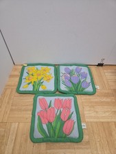 Set of 3 Vintage 1986 Lillian Vernon Floral Quilted Pot Holders Tulips Daffodils picture