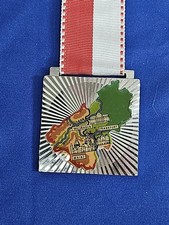 Vintage 1973 German Volksmarch Medal Bezirkswandertag Hessen Rheinland-Pfalz picture