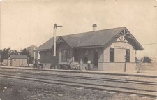 J63/ Cheyenne Wells Colorado RPPC Postcard c1910 Railroad Depot 330 picture