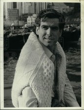 1988 Press Photo Pierce Brosnan stars in 