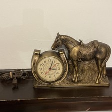 Vintage Mastercrafters Model 902 Horse Clock Electric Horseshoe Gold Working picture
