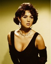 Italian Actress & Model MONICA BELLUCCI Iconic Picture Poster Photo 8x10 picture
