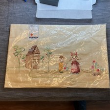 Vintage NOS Hand Embroidered Table Runner Set 2pc 100% Cotton Cottagecore China picture