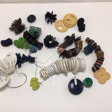 Nice Vintage Plastic Button Lot Sewing Or Collecting  picture
