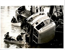 LG906 1963 Original Photo HOSPITAL BUS RAISED New York Welfare Island Goldwater picture
