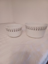 VINTAGE HAZEL ATLAS MILK GLASS MIXING BOWLS BLACK WHEAT DESIGN 3.5 AND 1.5 QUART picture