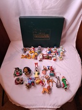 24 Vintage Grolier Disney’s Christmas Magic Ornaments w/collectors box picture