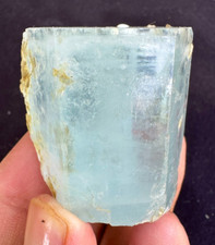“Hexagonal Aquamarine Crystal w/ Mica – 76.6g | Natural Specimen | 40×28×27mm” picture