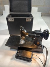 Singer Featherweight 221 Portable Sewing Machine Black Case Pedal USA TESTED picture