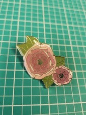 Vtg Pink 🌹 Roses Gold Tone Lapel Pin picture
