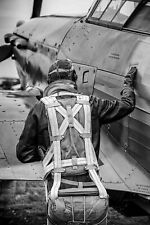American Pilot with a parachute preparing WW2 Photo Glossy 4*6 in F002 picture