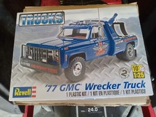 Revell 77 GMC Wrecker Truck 1/25 scale open box no decals open Kit picture