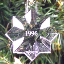 Orrefors Crystal Snowflake 1996 Ornament with Box Pouch & Brochure 1 Chip **  picture