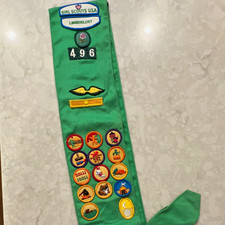 Vintage Girl Scouts USA Green Sash w/ Badges & Patches Troop 496 