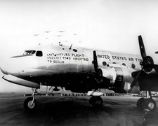8x10 1949 Berlin Airlift Last Vittles Flight Glossy Photo Print HT4136125 picture