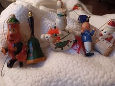Vtg wooden Christmas ornament  lot of 4 picture